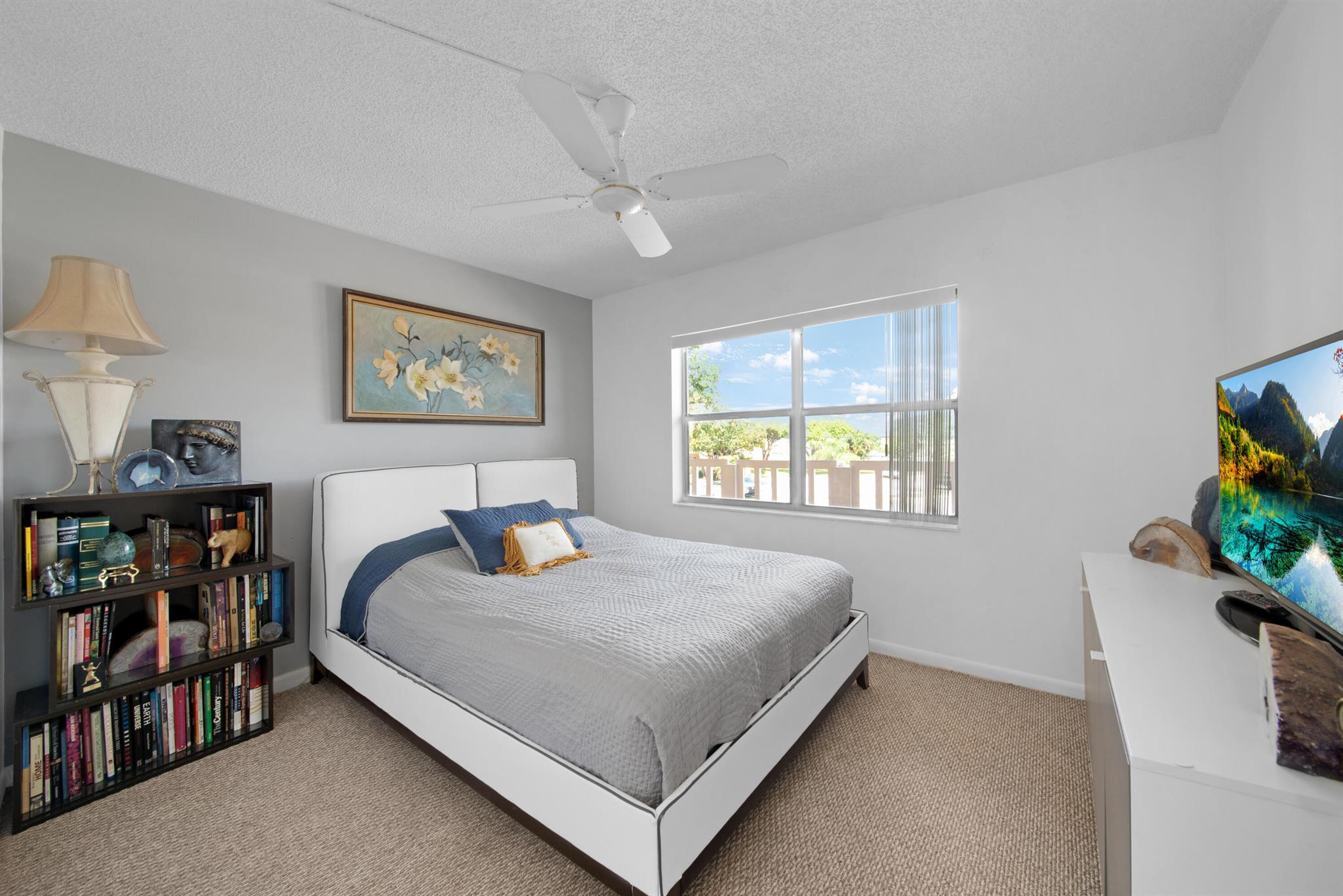 SUNRISE LAKES Phase 3 - Residential