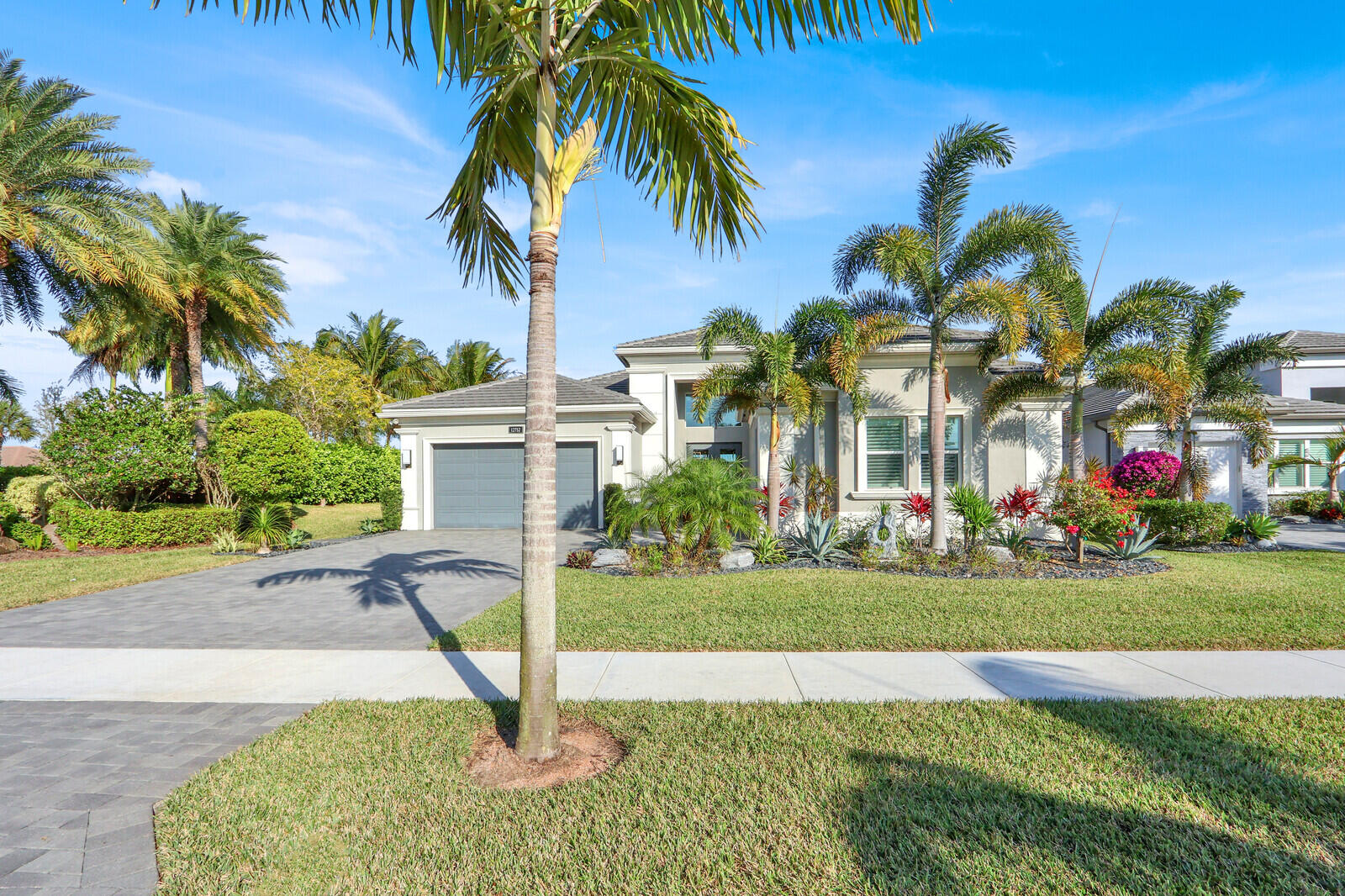 12752 Veneto Springs Drive, Boynton Beach, FL, 33473/$2,350,000 4 12752 Veneto Springs Drive