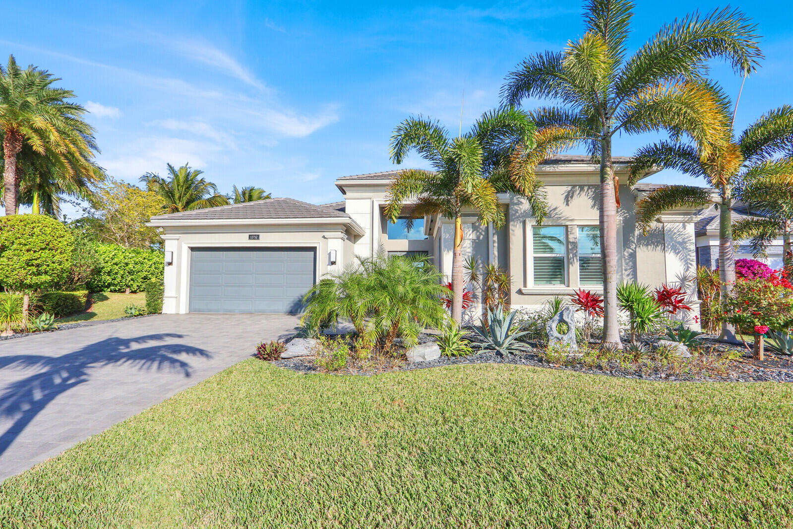 12752 Veneto Springs Drive, Boynton Beach, FL, 33473/$2,350,000 2 12752 Veneto Springs Drive