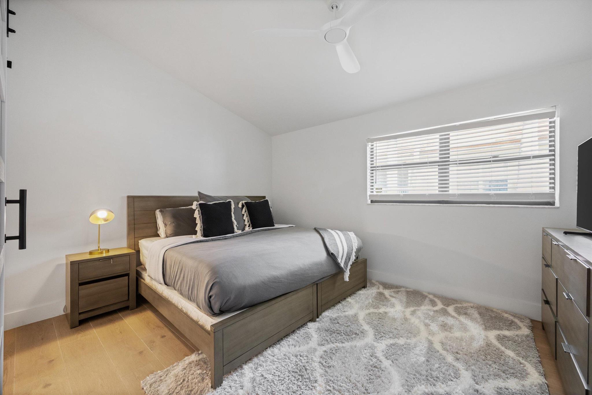 SHORES AT WELLINGTON II C - Residential