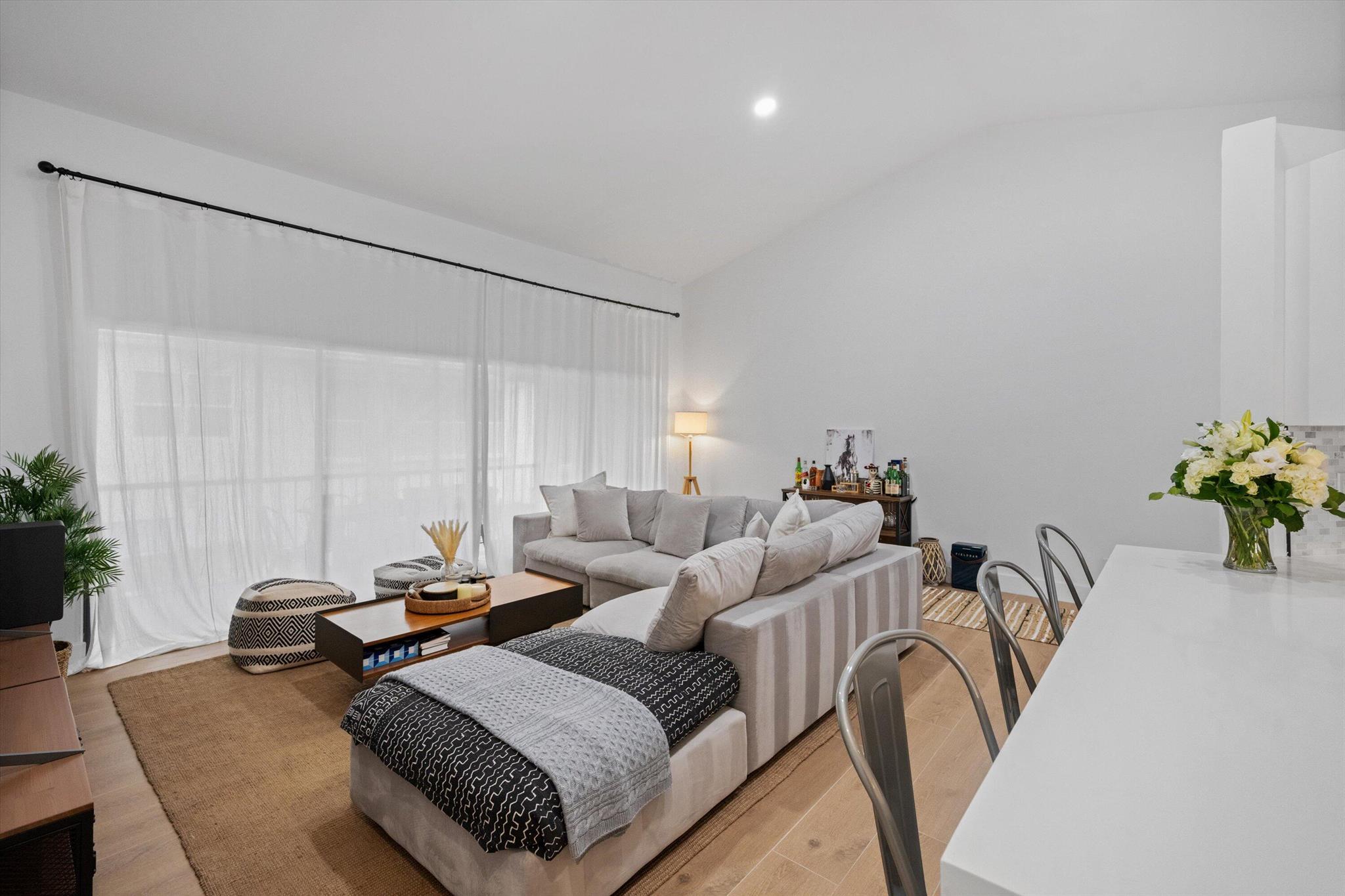 SHORES AT WELLINGTON II C - Residential