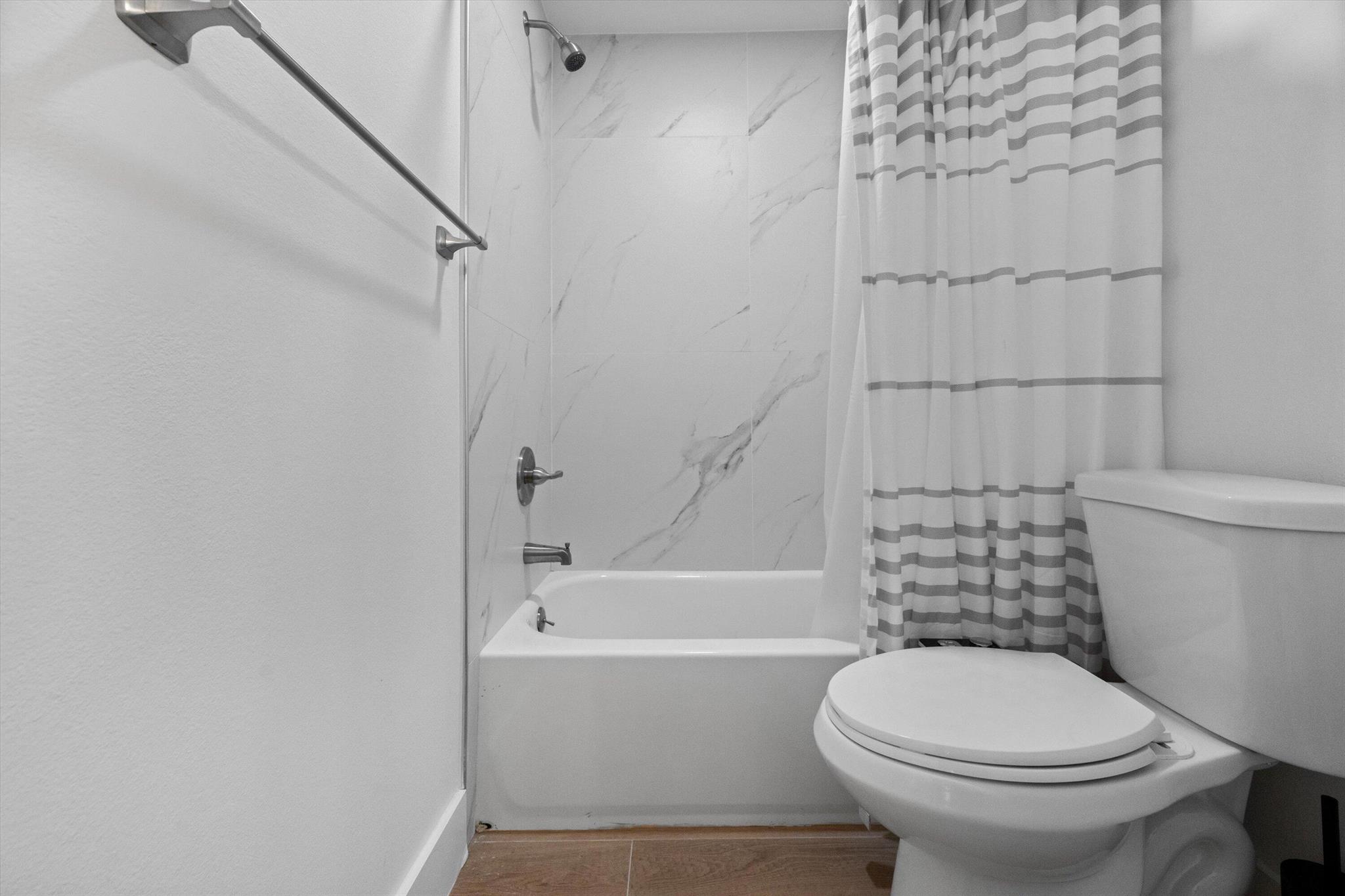 SHORES AT WELLINGTON II C - Residential