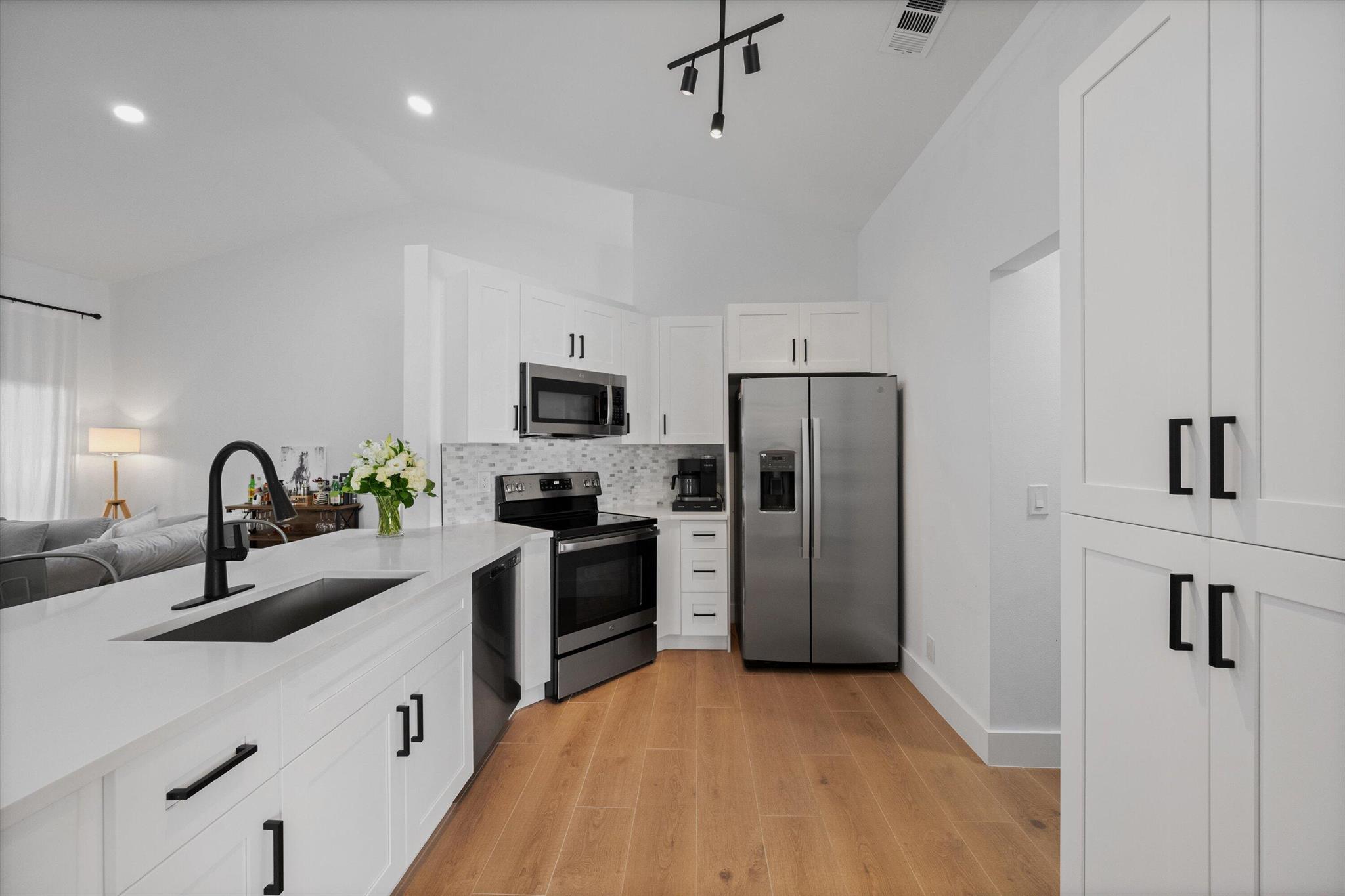 SHORES AT WELLINGTON II C - Residential