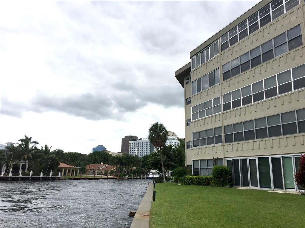 Rivercrest Condominium - Residential