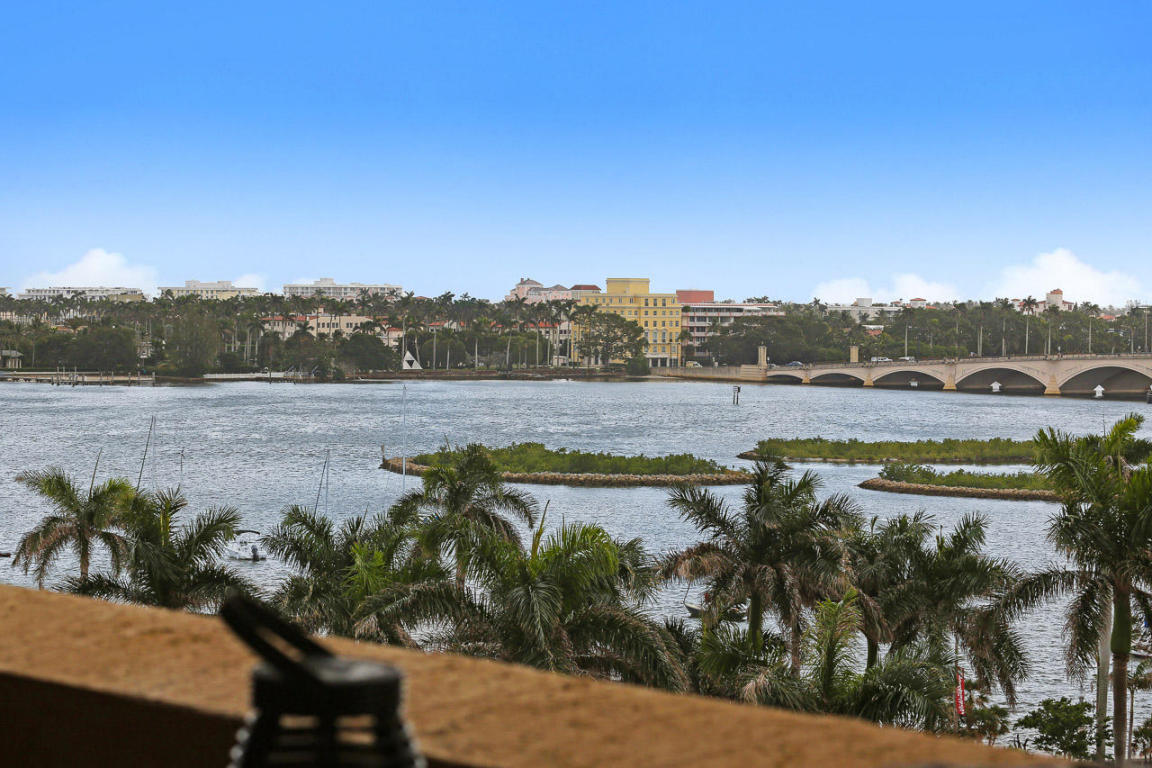 Nicely furnished apartment in the middle of the action. Fully equipped and ready to go. Nice views and one of best parking spots in the building. Located minutes from great restaurants, world class shopping, Palm Beach International Airport and I-95. Building amenities include gym, pool, onsite management and club room with billiards, fuss-ball overlooking West Palm Beach's waterfront.