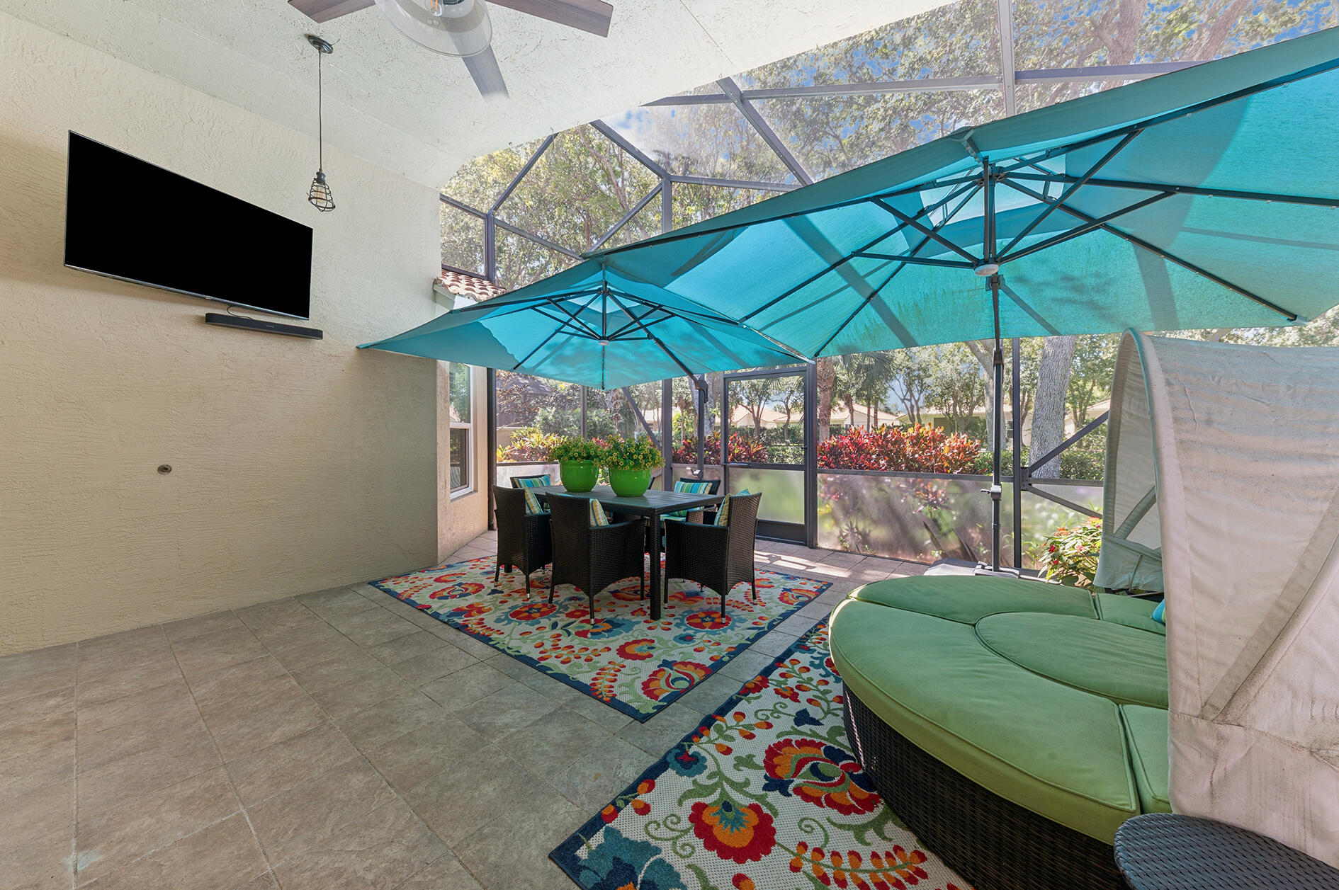 TUSCANY BAY - Residential