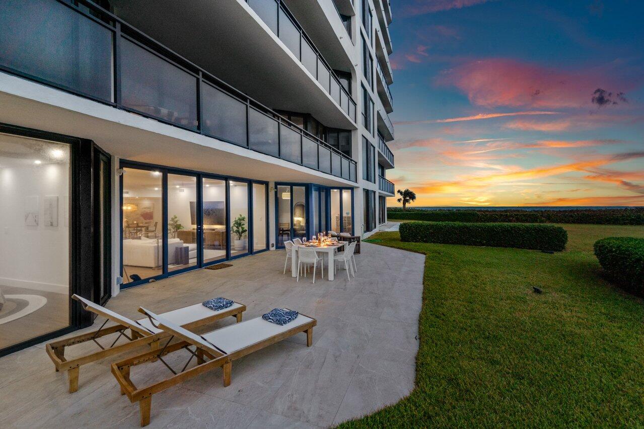 PALM BEACH HAMPTON CONDO - Residential