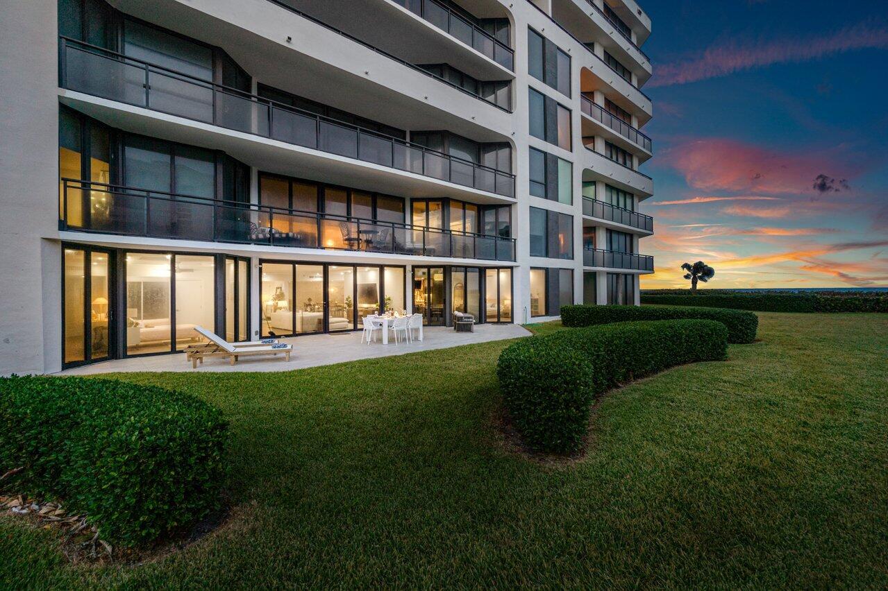 PALM BEACH HAMPTON CONDO - Residential