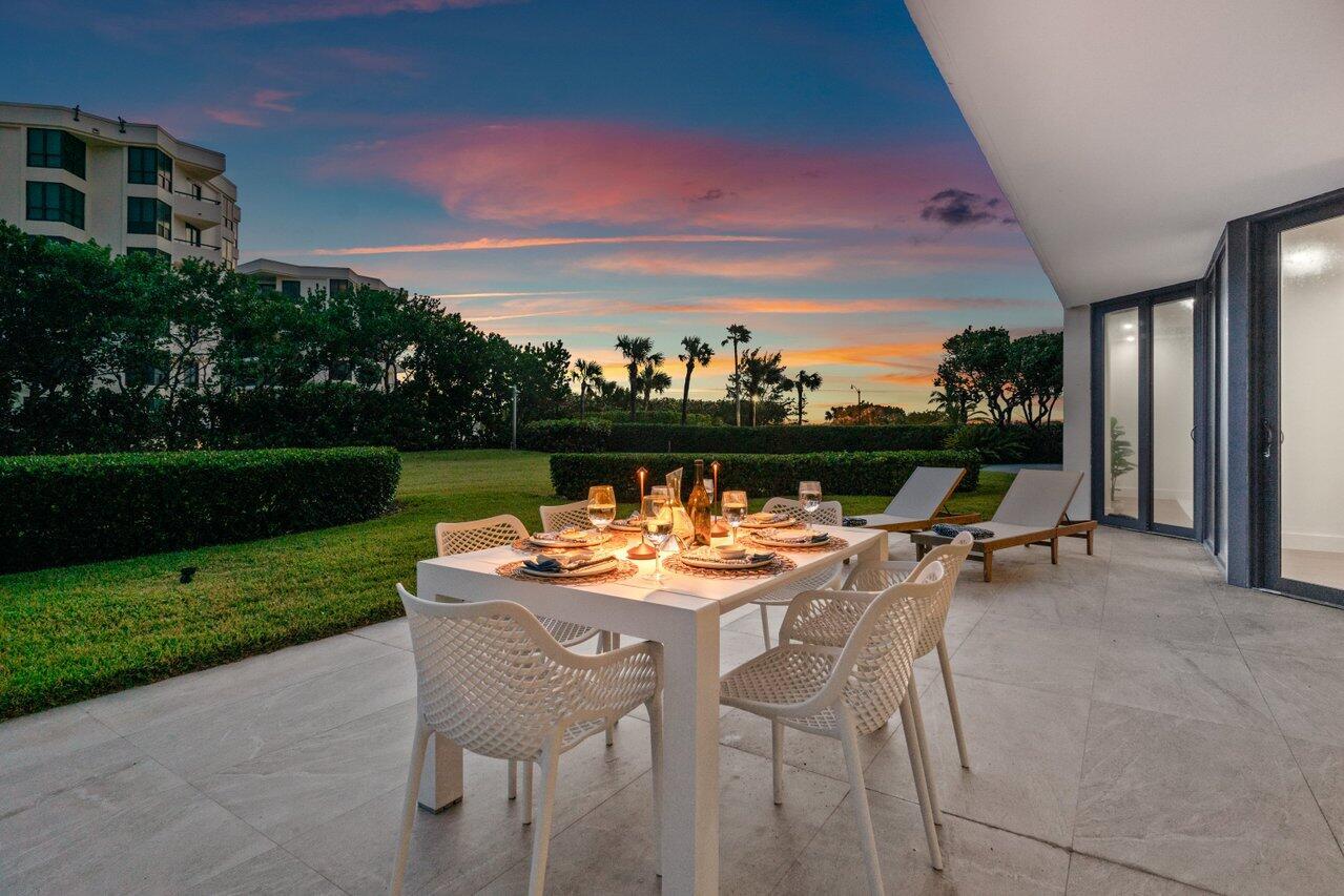 PALM BEACH HAMPTON CONDO - Residential