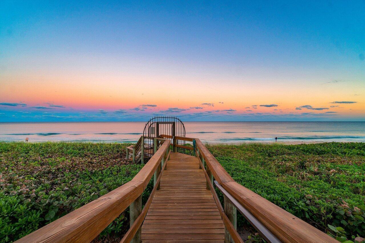 PALM BEACH HAMPTON CONDO - Residential