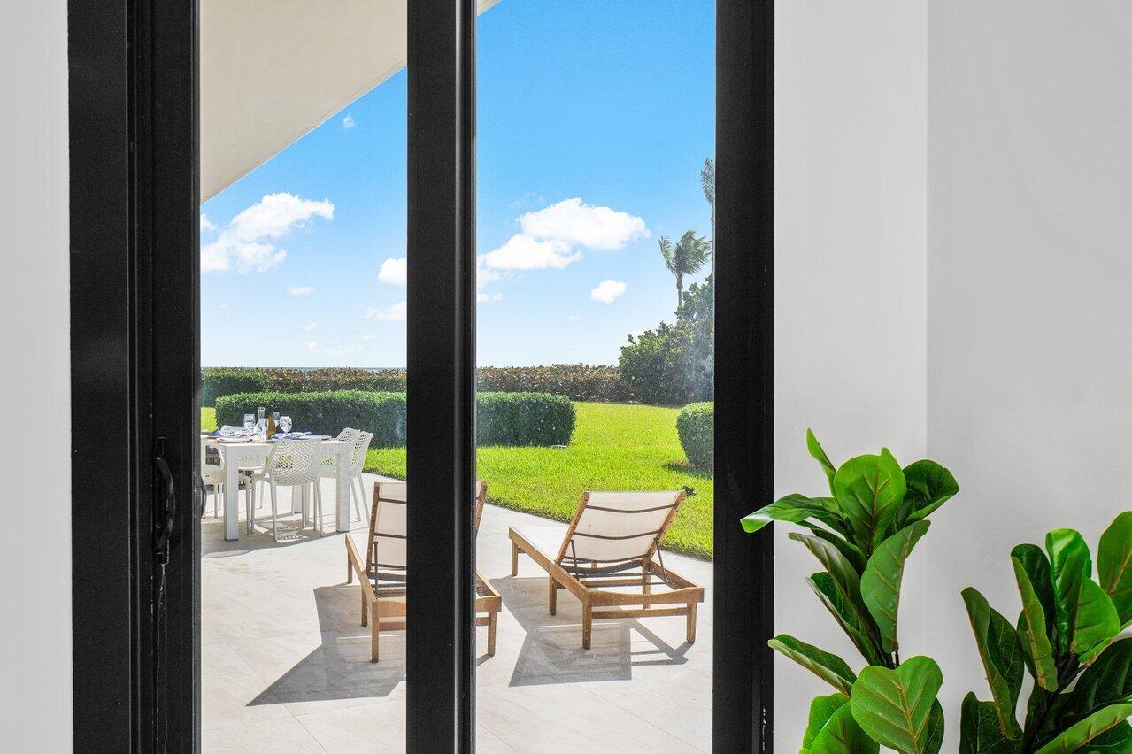 PALM BEACH HAMPTON CONDO - Residential