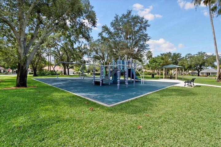 GREENVIEW SHORES 2 OF WELLINGTON - Residential Lease