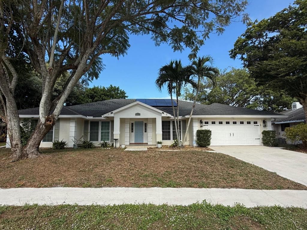 Photo of 12775 Newton Place, Wellington, FL 33414 (MLS # R11153076)