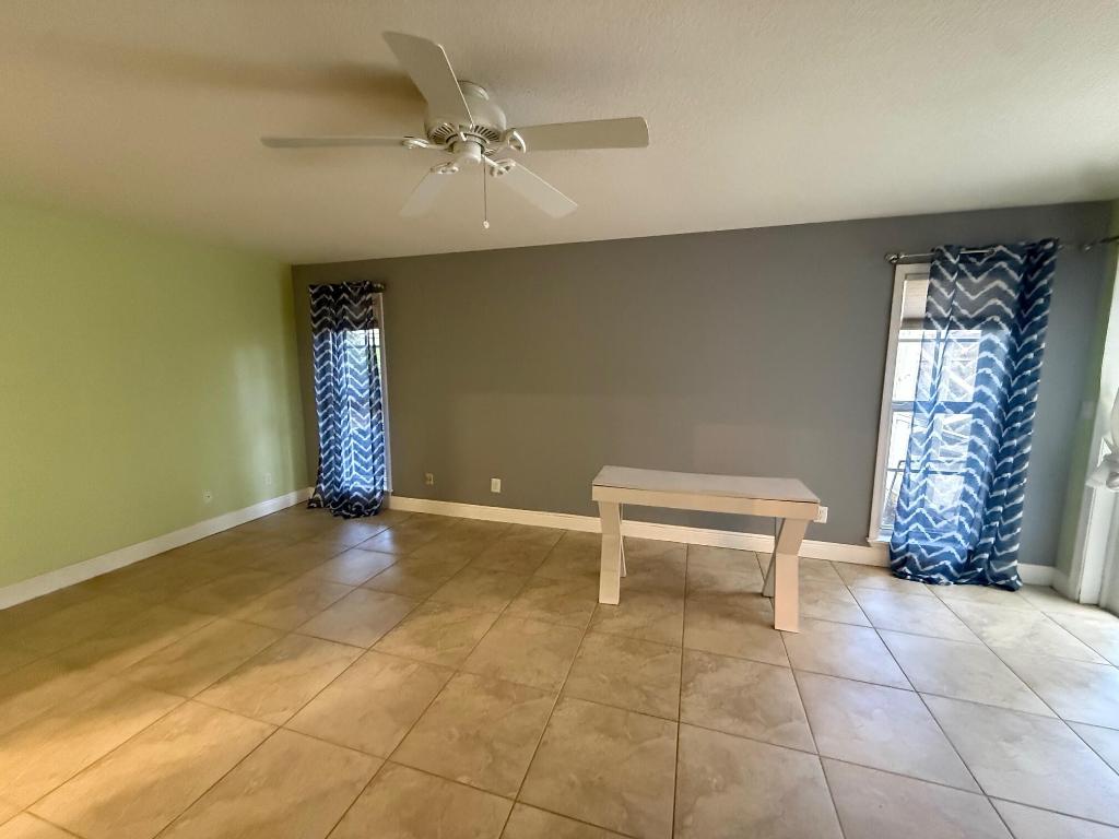 GREENVIEW SHORES 2 OF WELLINGTON - Residential Lease