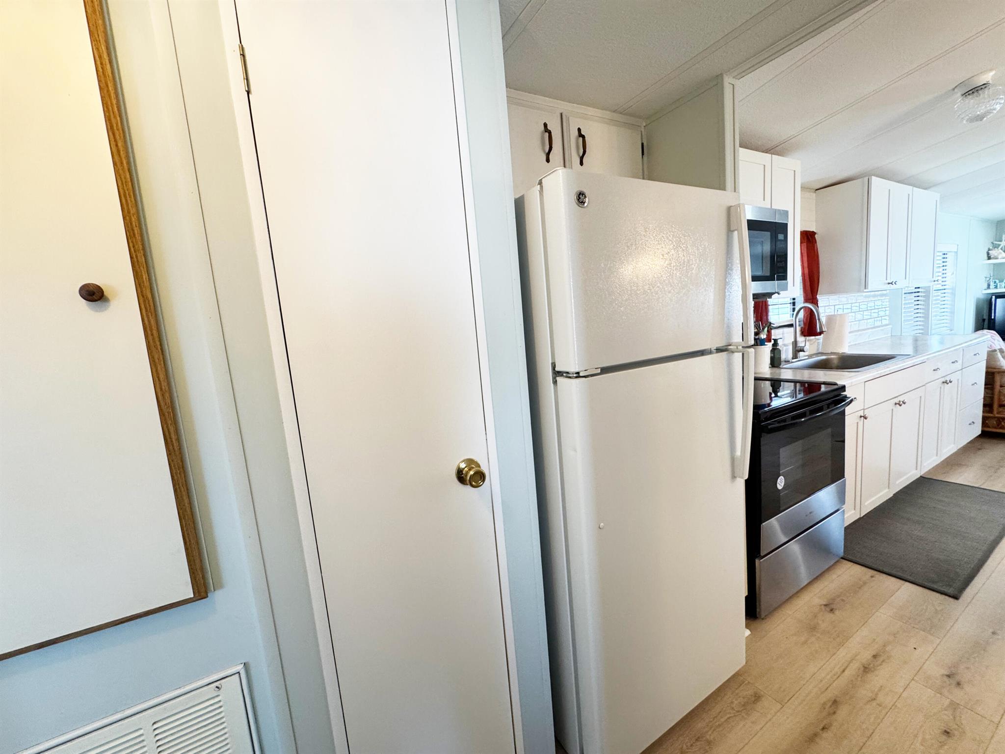 BRINY BREEZES INC - Residential