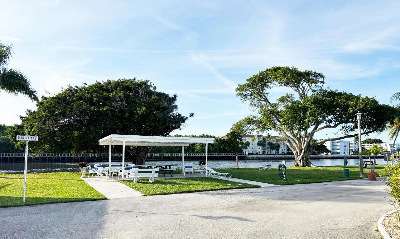 BRINY BREEZES INC - Residential