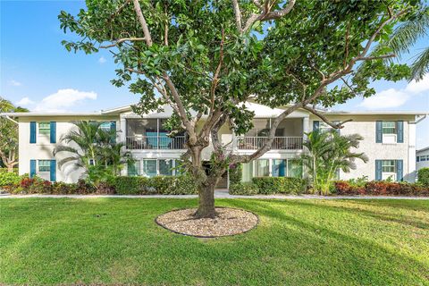 301 Venetian Drive 16 Delray Beach FL 33483