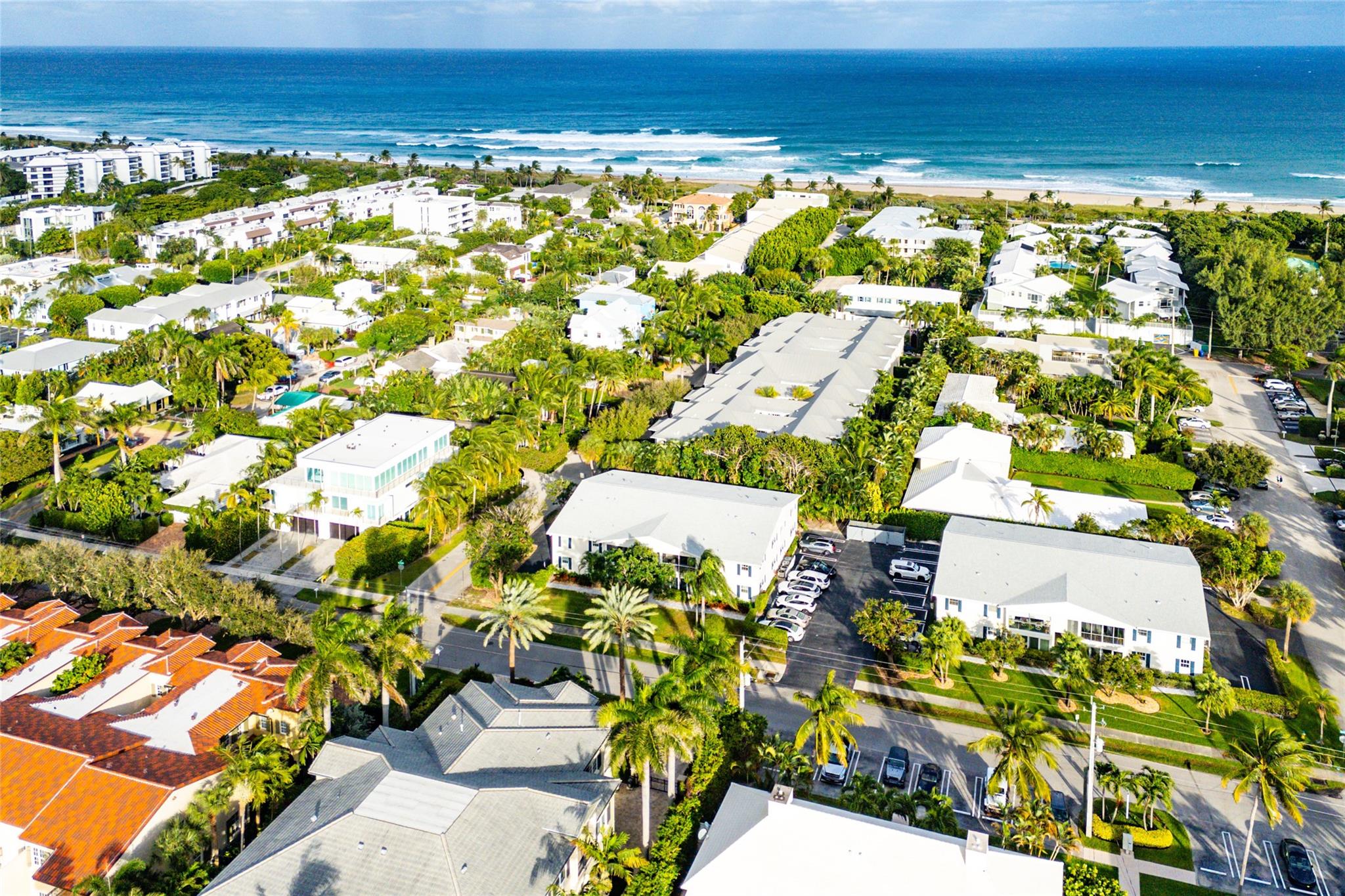 INNER CIRCLE CONDO - Residential