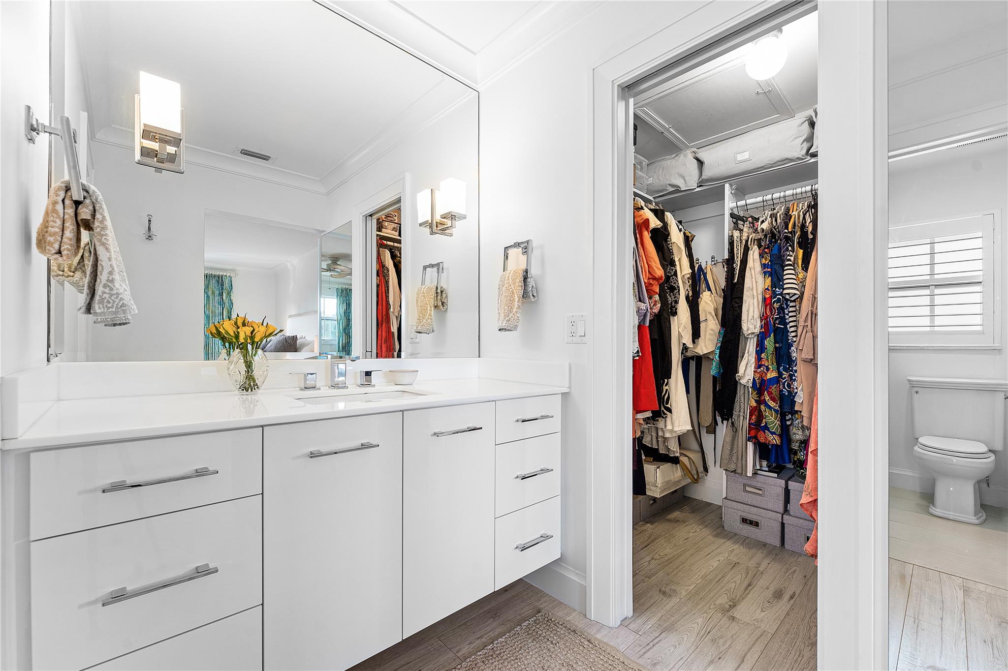 INNER CIRCLE CONDO - Residential