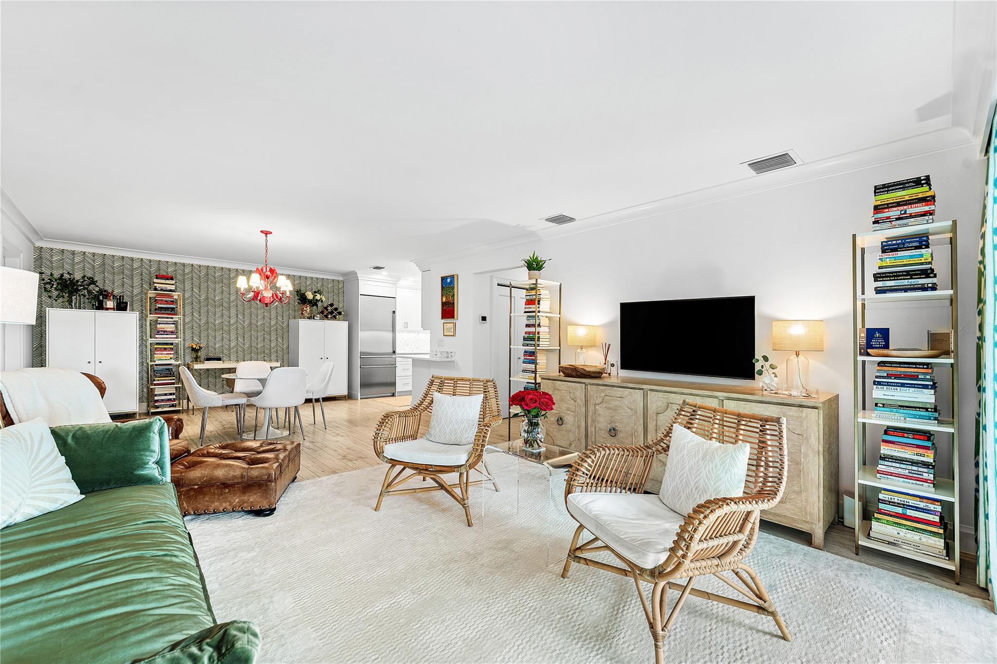 INNER CIRCLE CONDO - Residential