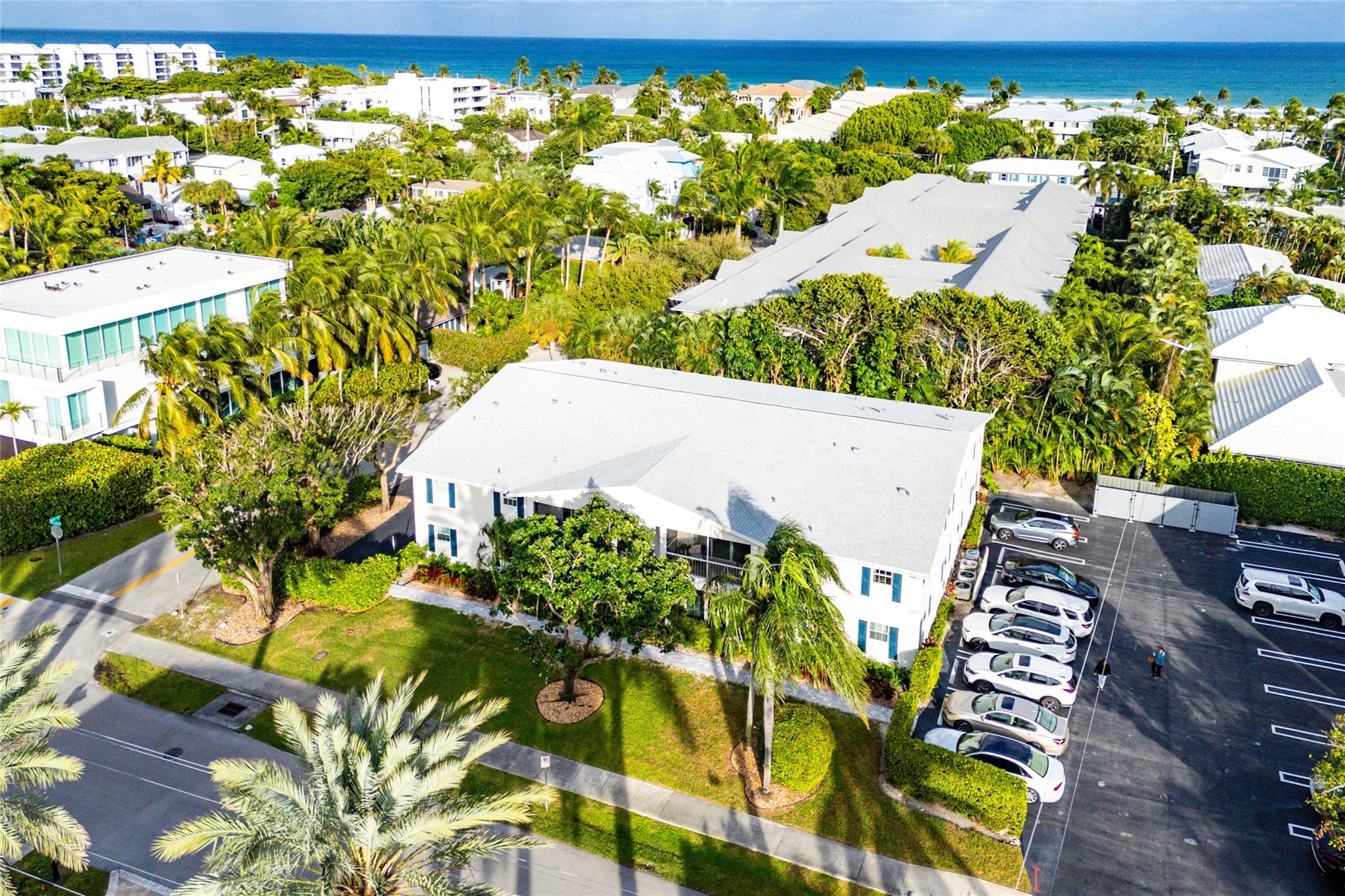 INNER CIRCLE CONDO - Residential