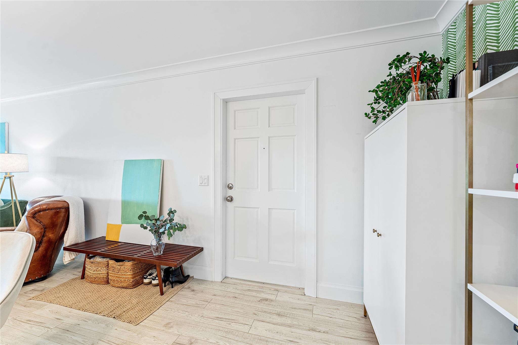 INNER CIRCLE CONDO - Residential