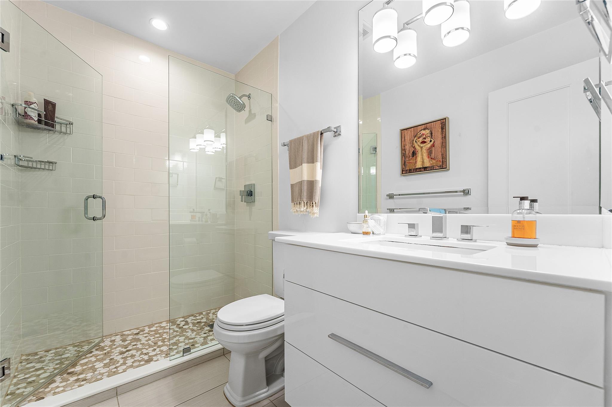 INNER CIRCLE CONDO - Residential