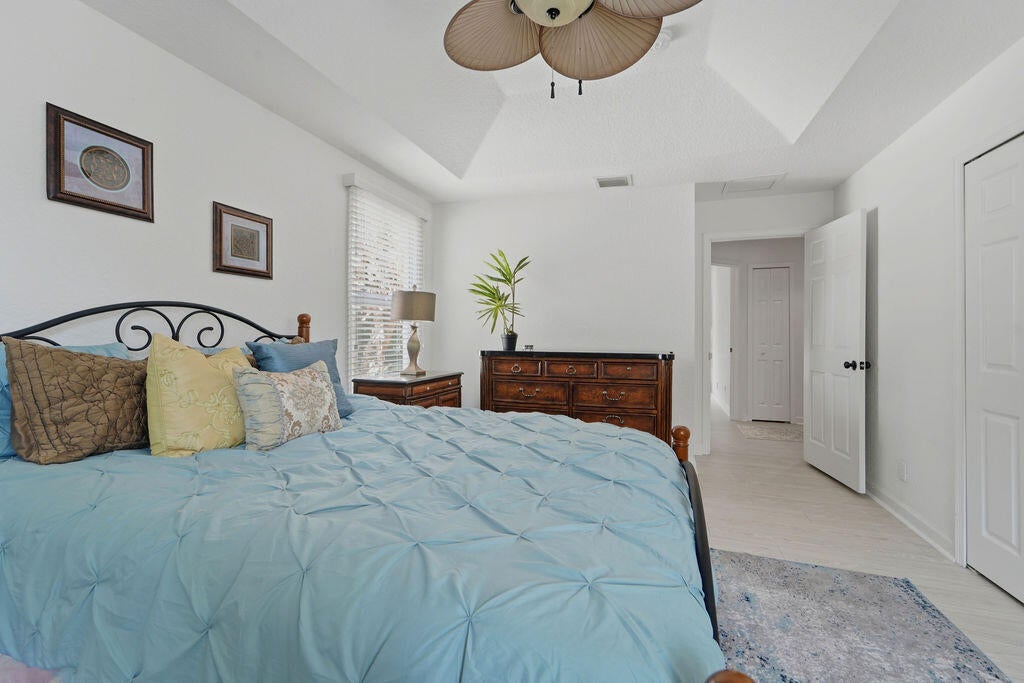 Photo of 8074 MURANO Circle, Palm Beach Gardens, FL 33418 (MLS # B26069551)