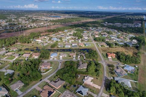 A home in Port Saint Lucie