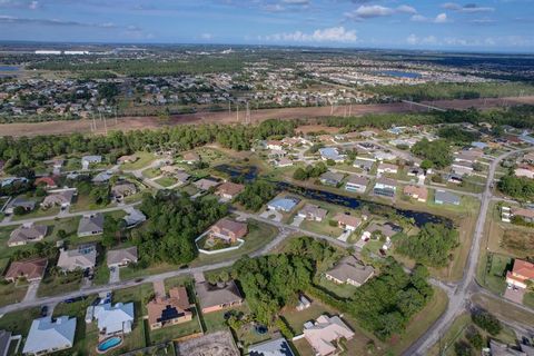 A home in Port Saint Lucie