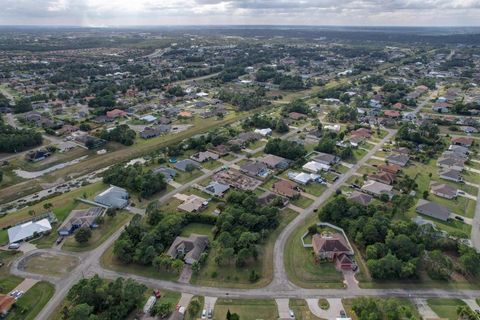 A home in Port Saint Lucie