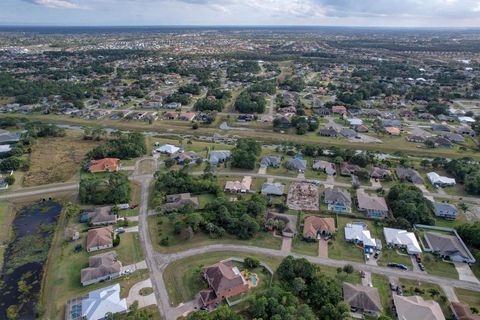 A home in Port Saint Lucie