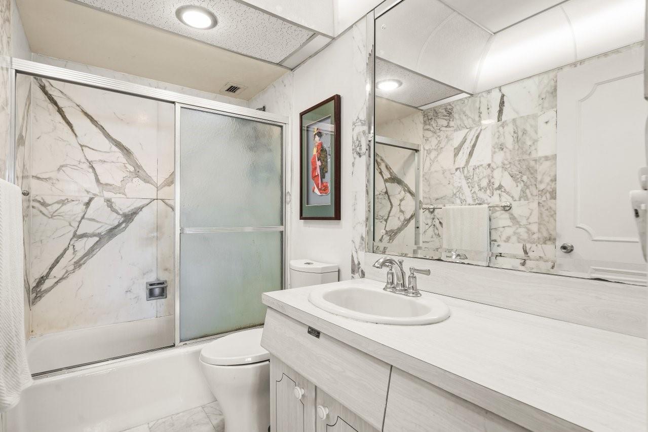 Ocean Monarch - Residential