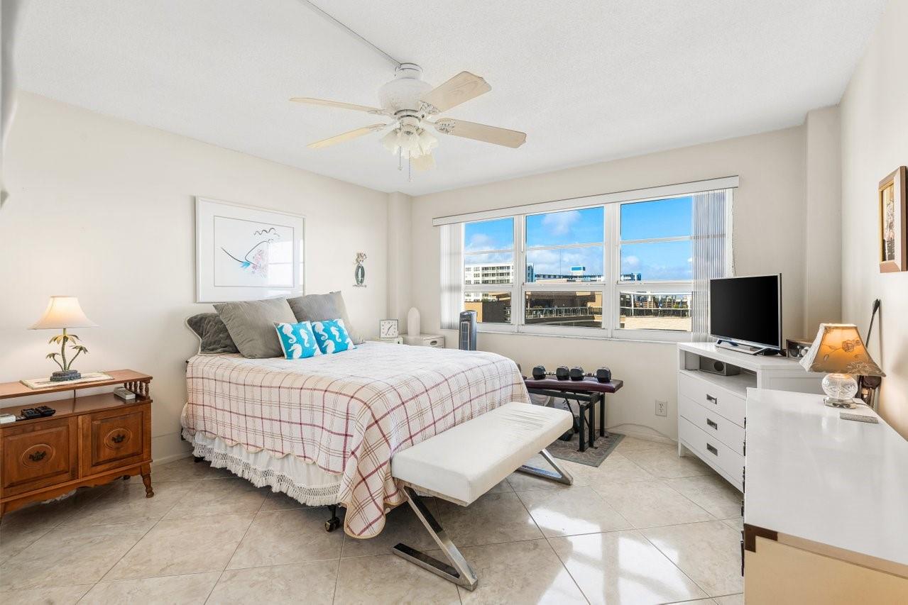 Ocean Monarch - Residential