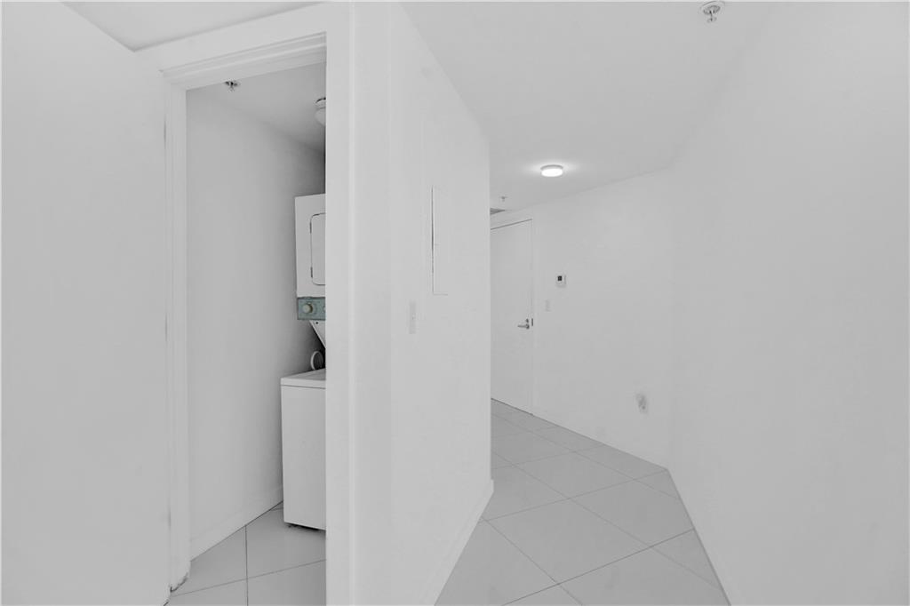 IOS ON THE BAY CONDO - Residential Lease