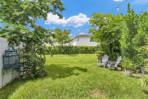 A home in Deerfield Beach