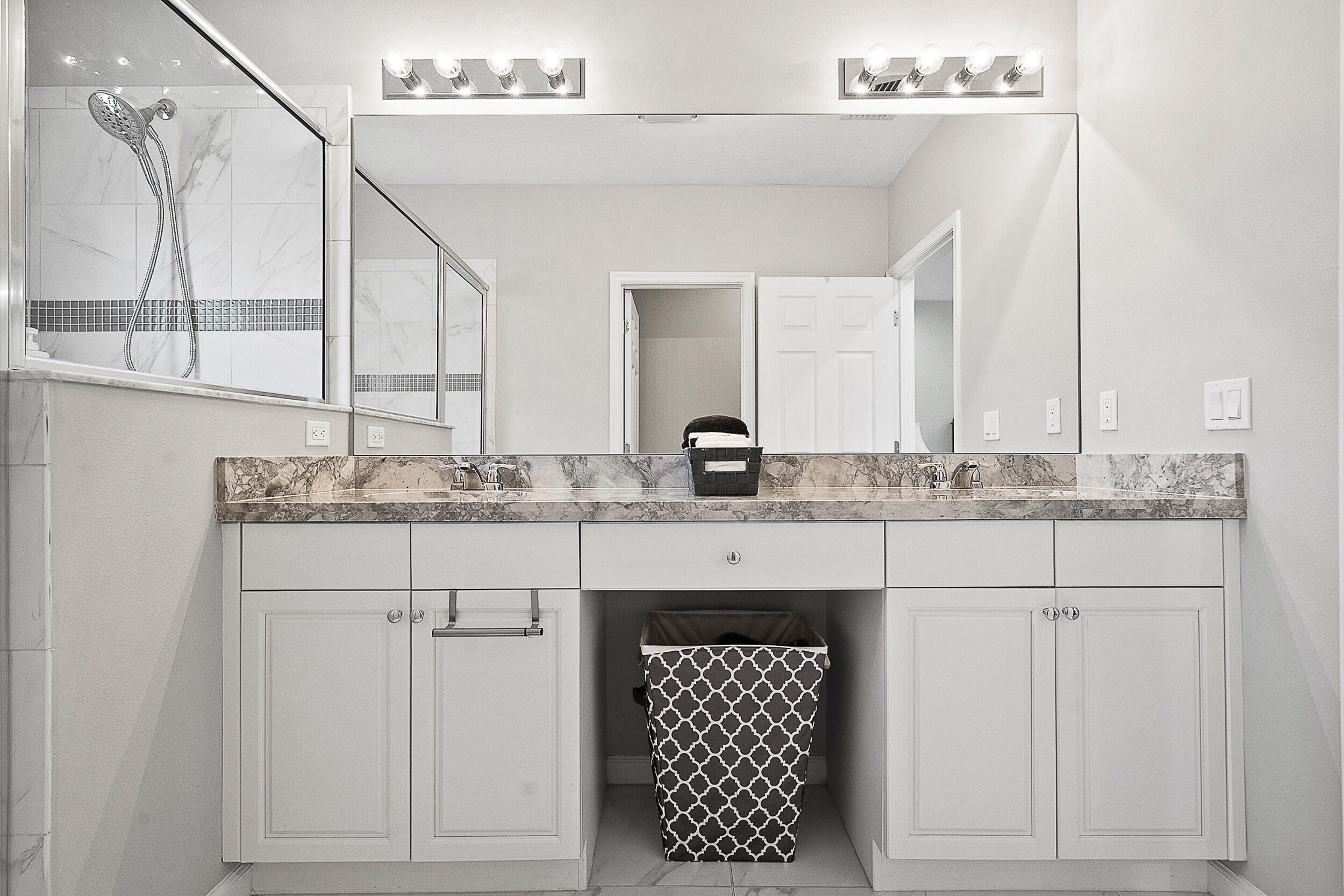 Vizcaya Falls - Residential