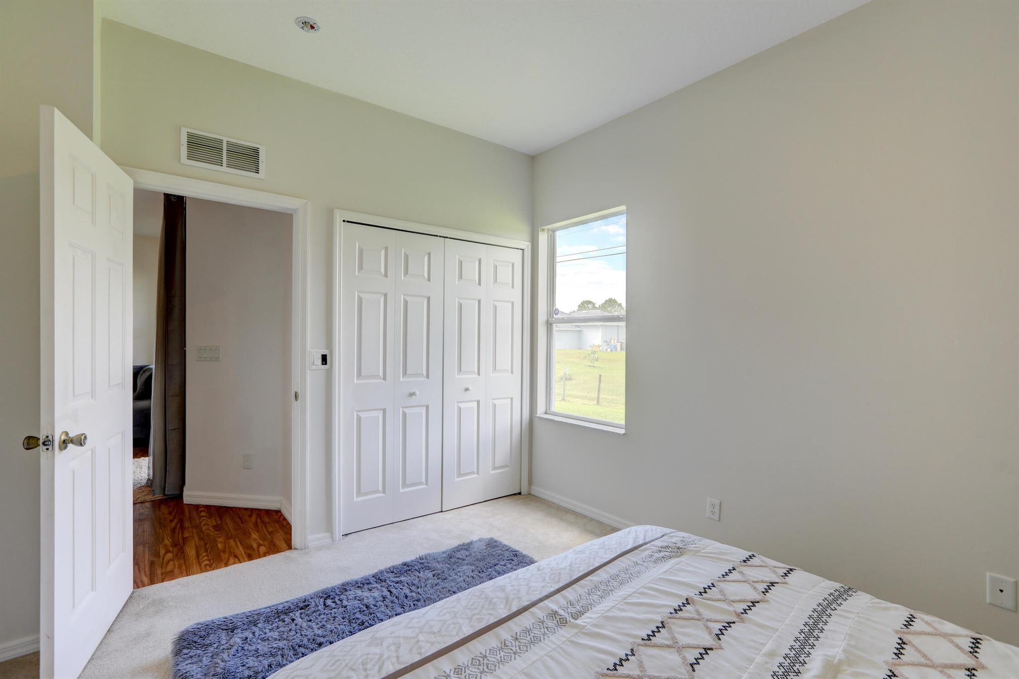 VERO LAKE ESTATES UNIT J - Residential