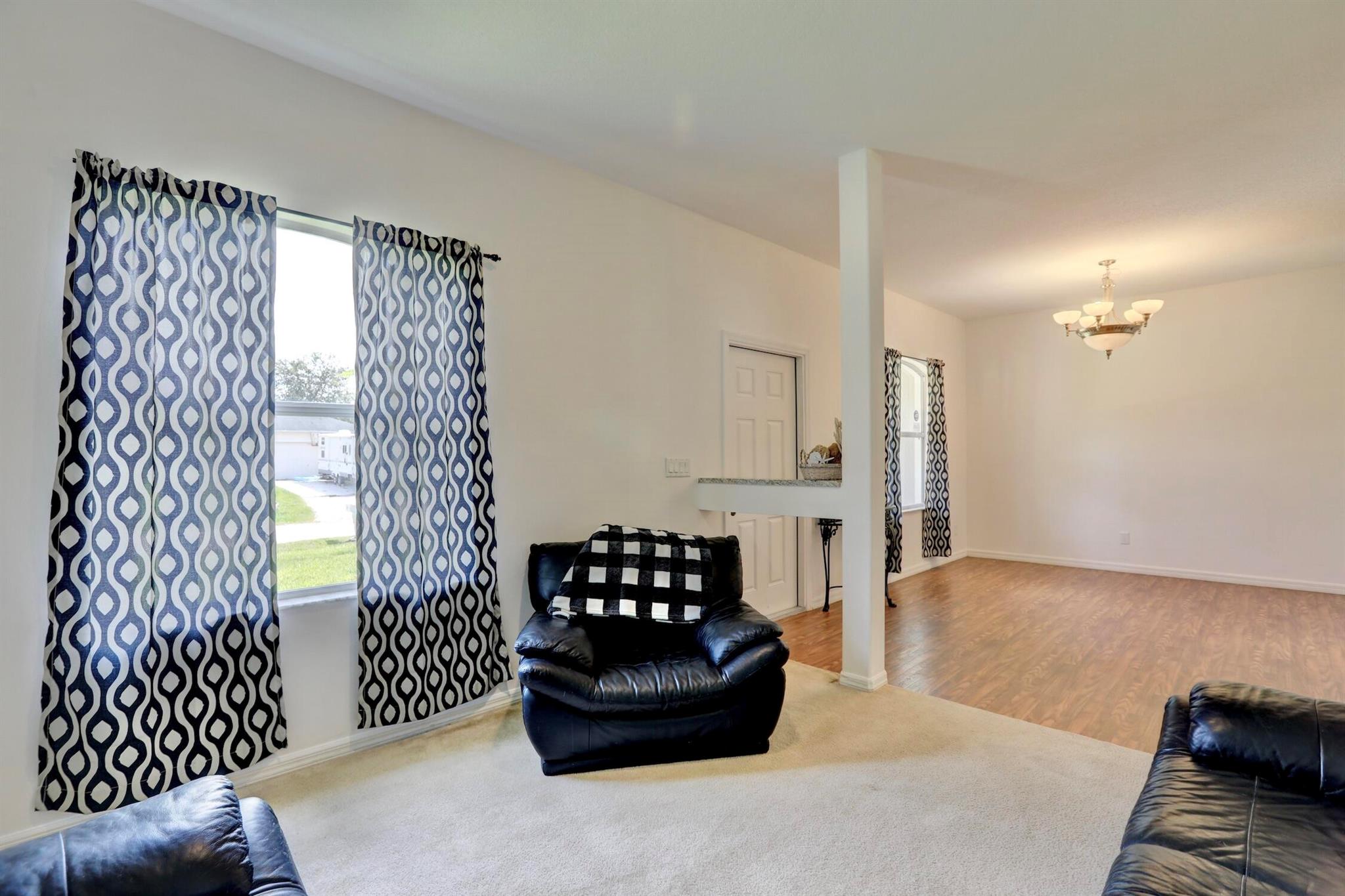 VERO LAKE ESTATES UNIT J - Residential