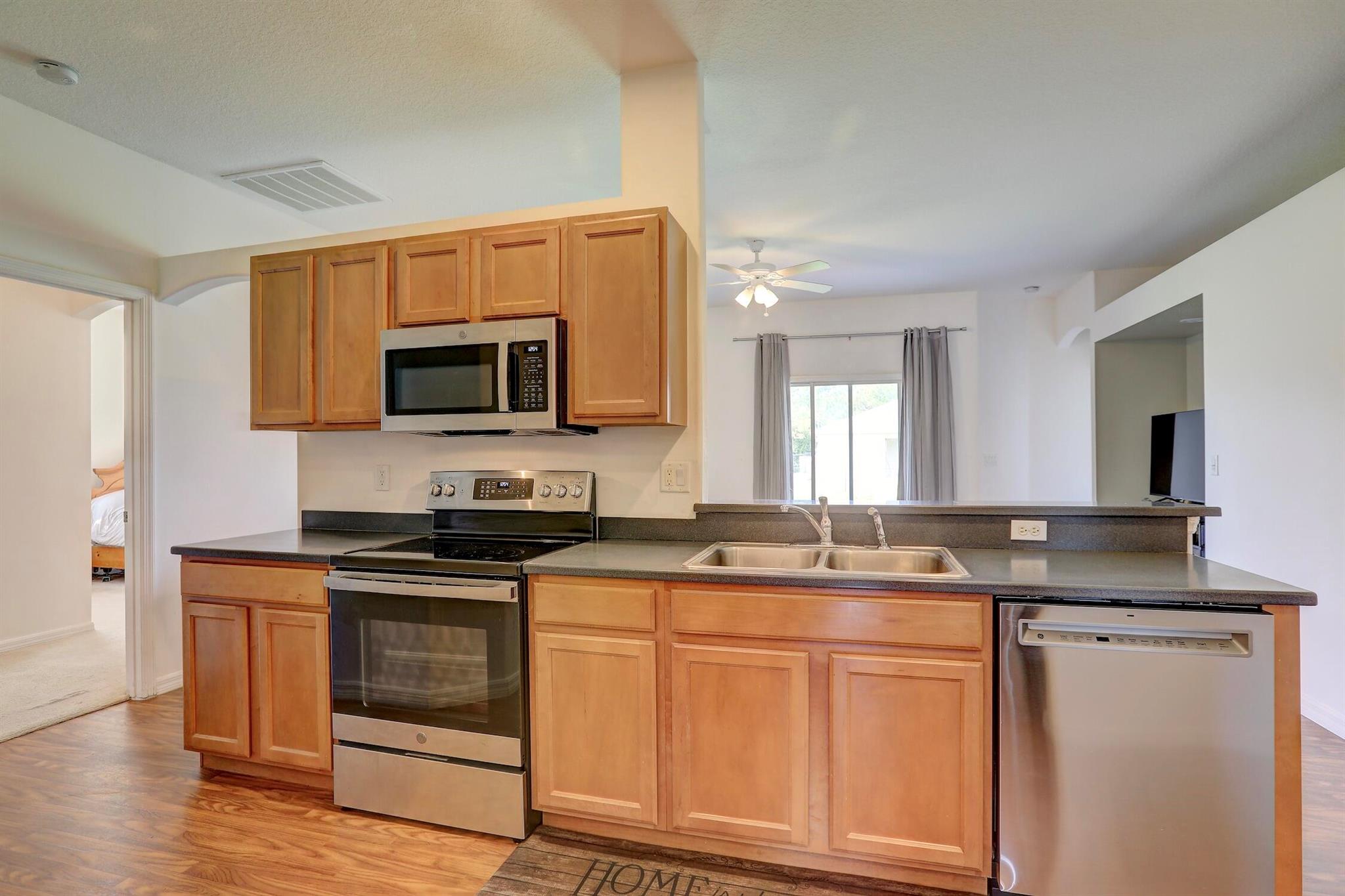 VERO LAKE ESTATES UNIT J - Residential