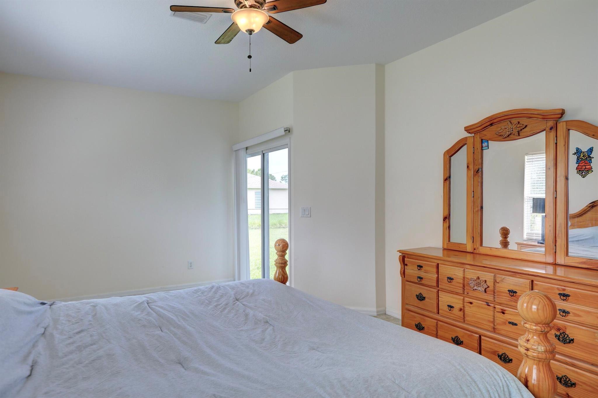 VERO LAKE ESTATES UNIT J - Residential