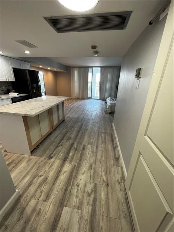 THE CARRIAGE HOUSE CONDO - Residential