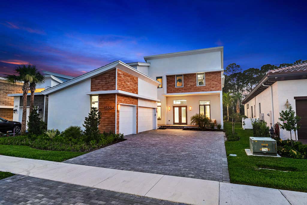 Photo of 13504 Machiavelli Way, Palm Beach Gardens, FL 33418 (MLS # R10907758)