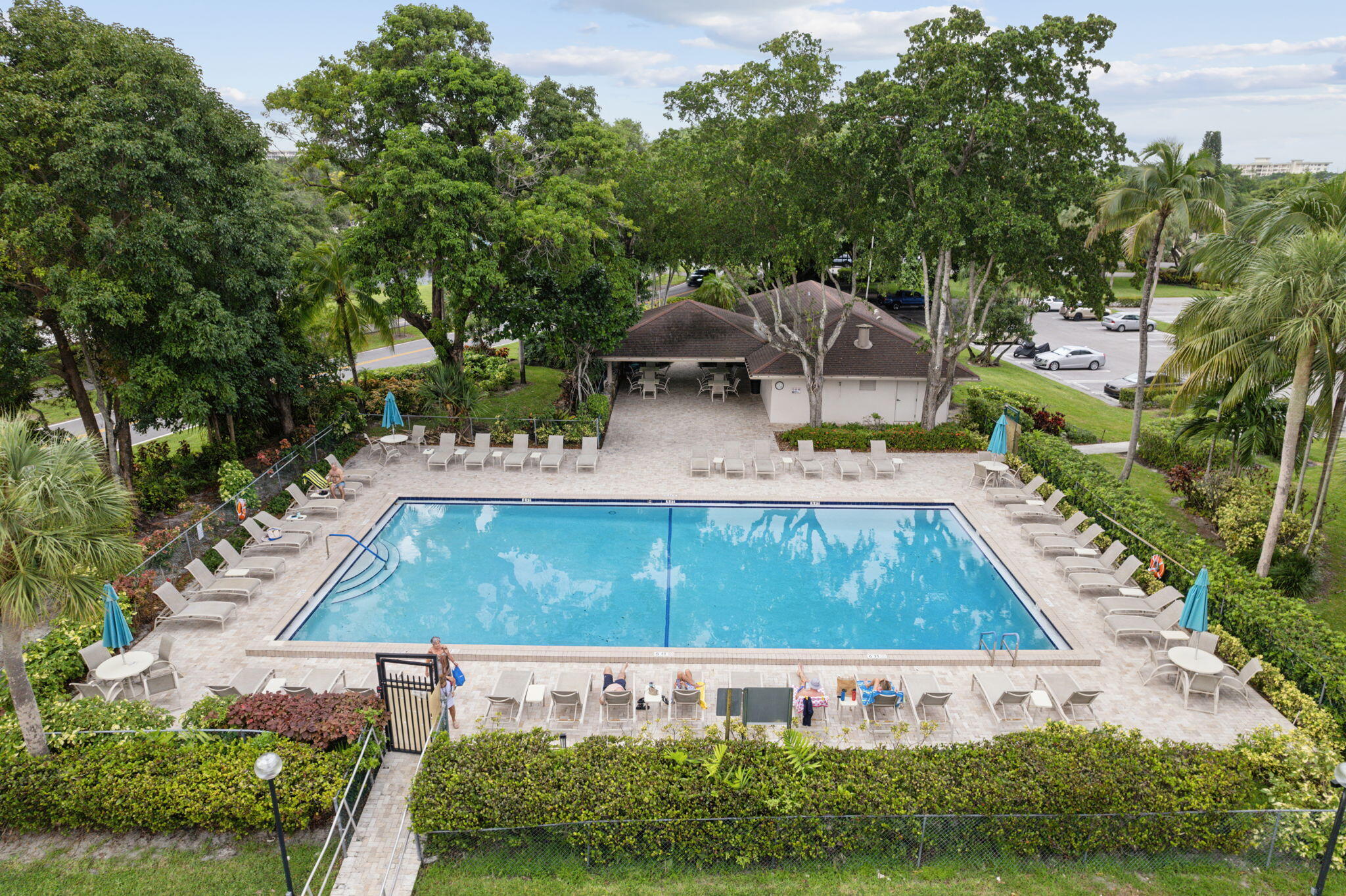 NO 18 PALM-AIRE COUNTRY CLUB - Residential Lease