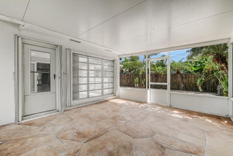 Tiny photo for 461 SE 3RD Avenue, Pompano Beach, FL 33060 (MLS # B26088645)