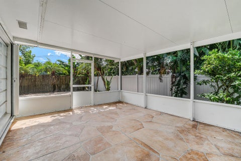 Tiny photo for 461 SE 3RD Avenue, Pompano Beach, FL 33060 (MLS # B26088645)