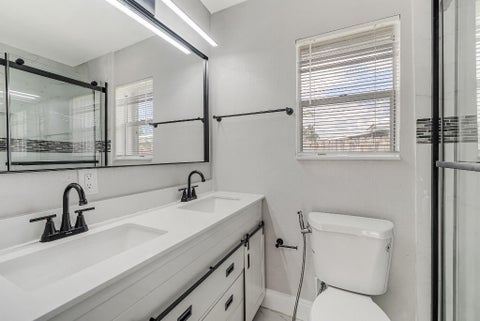 Tiny photo for 461 SE 3RD Avenue, Pompano Beach, FL 33060 (MLS # B26088645)