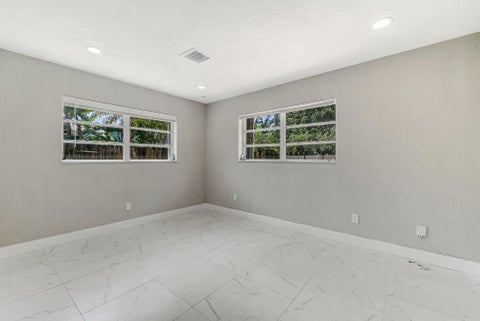 Tiny photo for 461 SE 3RD Avenue, Pompano Beach, FL 33060 (MLS # B26088645)