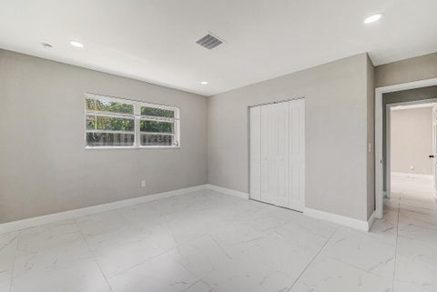 Tiny photo for 461 SE 3RD Avenue, Pompano Beach, FL 33060 (MLS # B26088645)