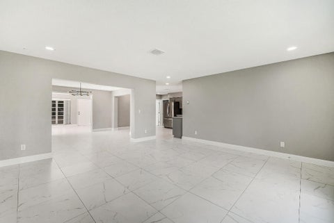 Tiny photo for 461 SE 3RD Avenue, Pompano Beach, FL 33060 (MLS # B26088645)